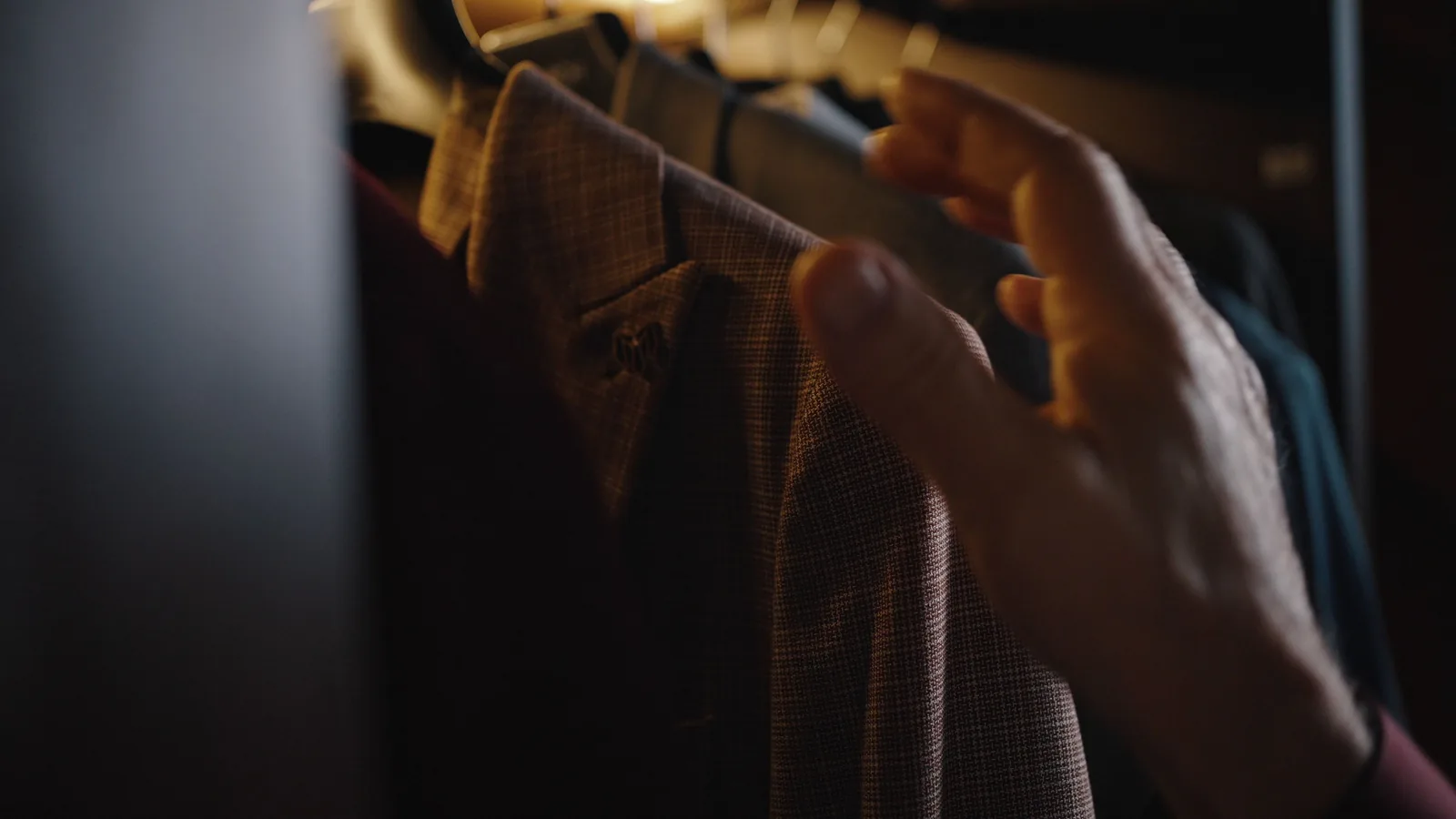 How To Choose A Fragrance Wardrobe For Work And Weekends cover image